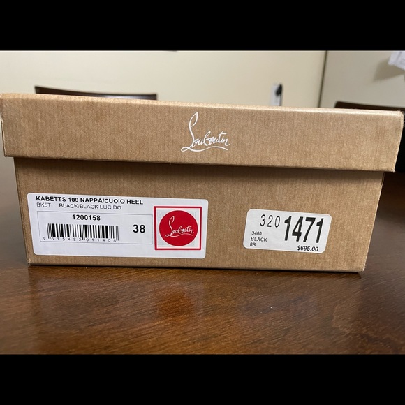 Christian Louboutin "Kabetts" leather pumps. - Picture 4 of 7